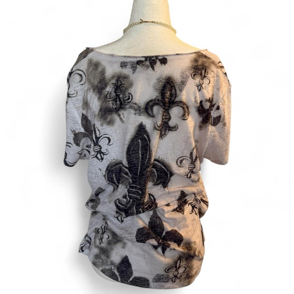 Rhinestone Detail 2000’s T-Shirt New Orleans Cato Fleur De Lis - Picture 3 of 5